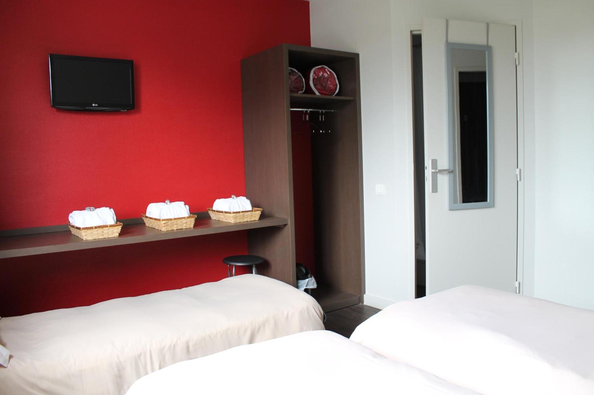 Hotel La Hourquie Cafe Morlaas Pokoj fotografie